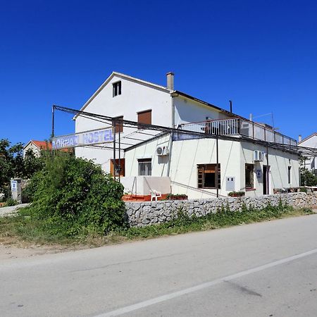 Basil Apartments And Rooms Betina  Εξωτερικό φωτογραφία