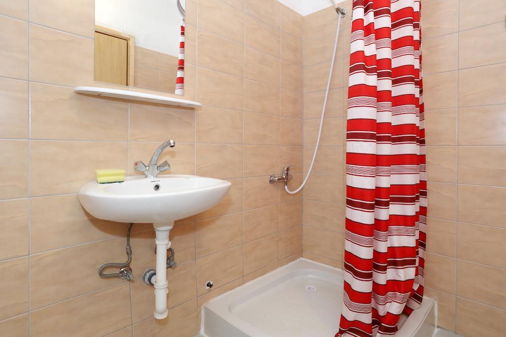 Basil Apartments And Rooms Betina  Δωμάτιο φωτογραφία